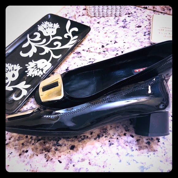 Prada Patent leather Logo Classic Shoes - Picture 5 of 6